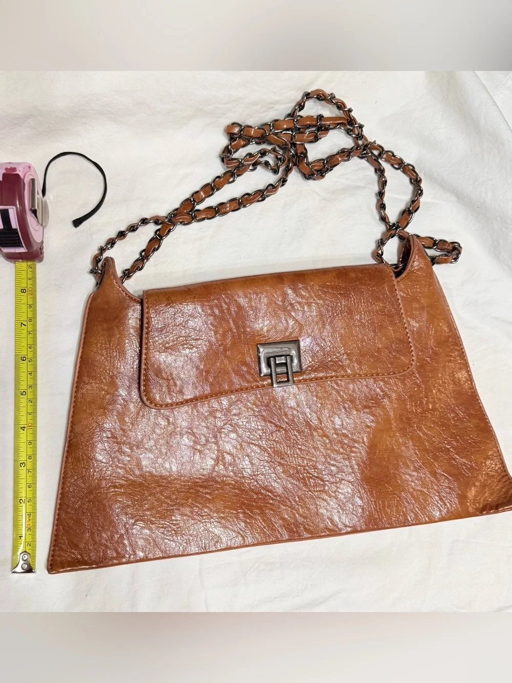 Vintage Style Brown Textured Trapezoid Chain Shoulder Bag